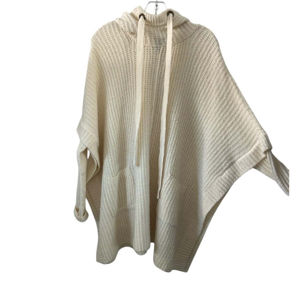 La Classe Couture Nordstrom Women's Off White Oversized Poncho Sweater - Picture 2 of 6